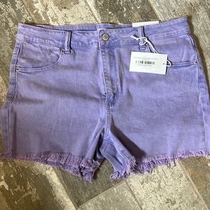 Zenana Acid Wash Frayed Hem Shorts